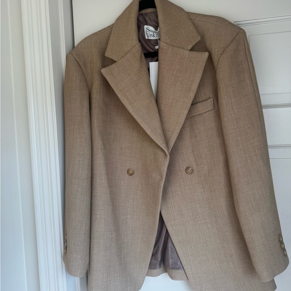 NWT SOURCE UNKNOWN Double-Breasted NANGY Cinched Blazer - Tan Beige - Picture 4 of 6
